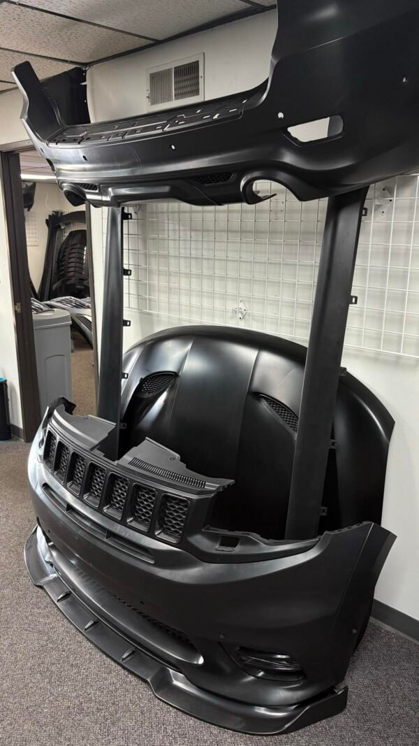 received_1613618036711801 Jeep Grand Cherokee SRT Body Kit