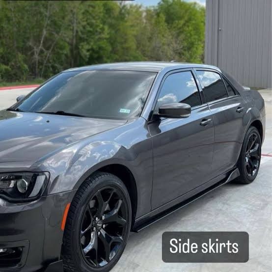 Chrysler 300 SRT side skirts